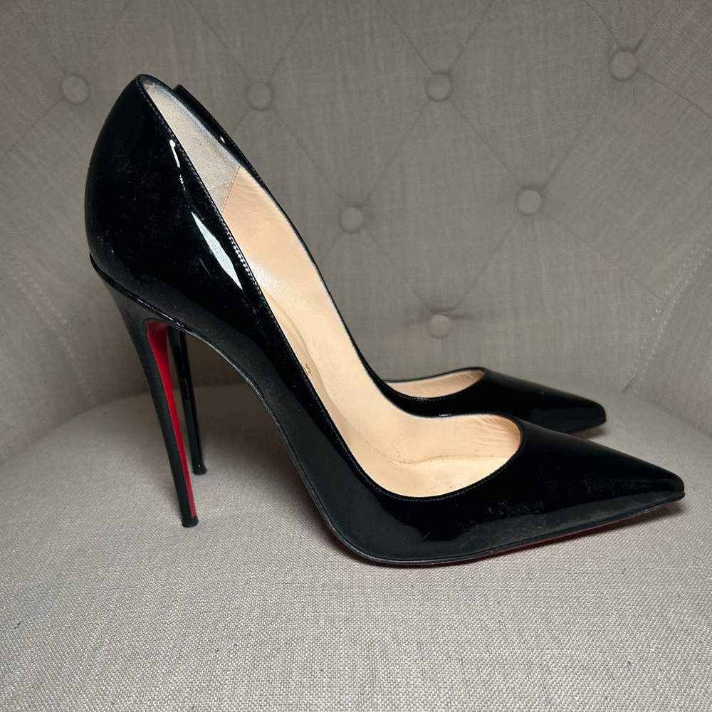 Christian Louboutin So Kate 42